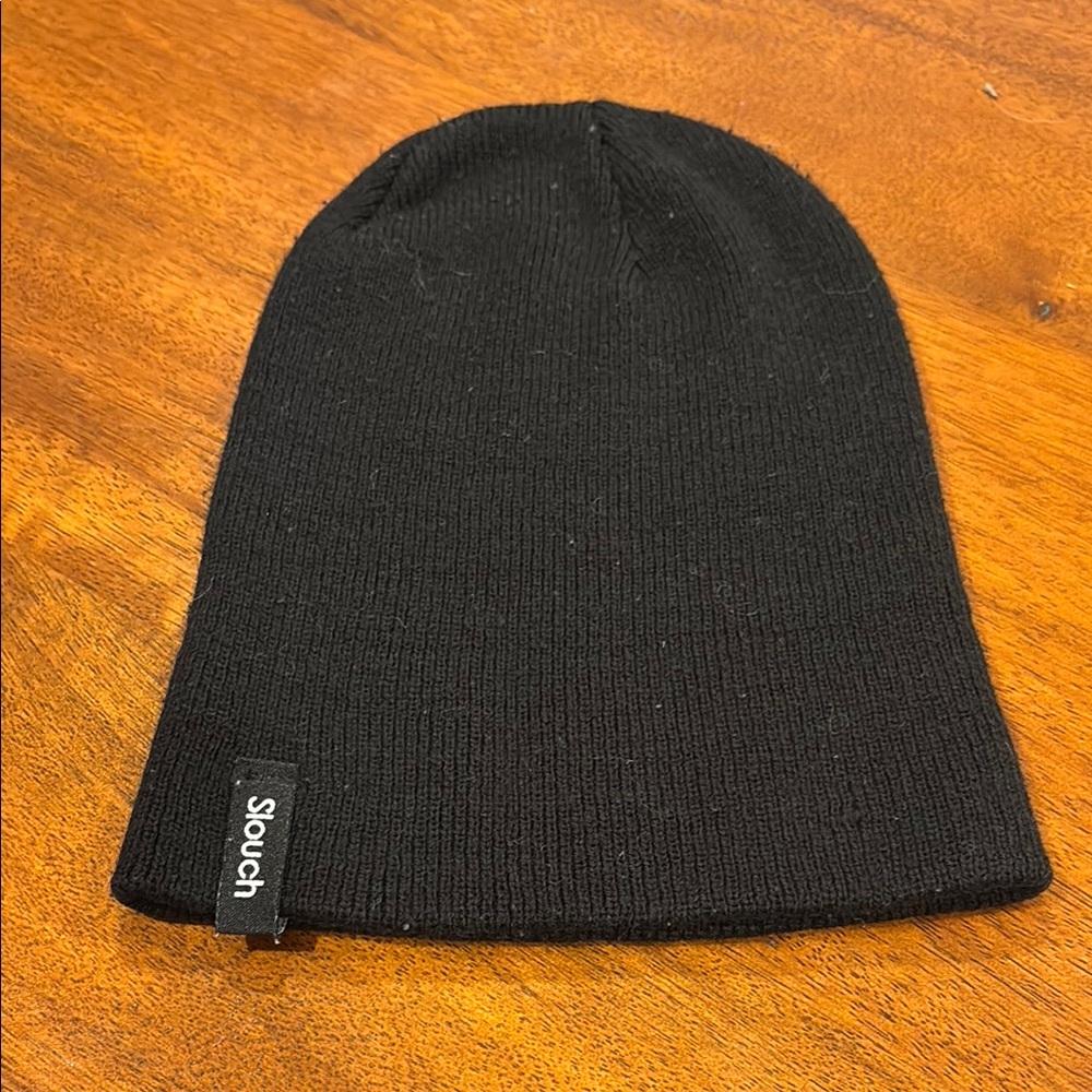 Slouch newborn black winter beanie